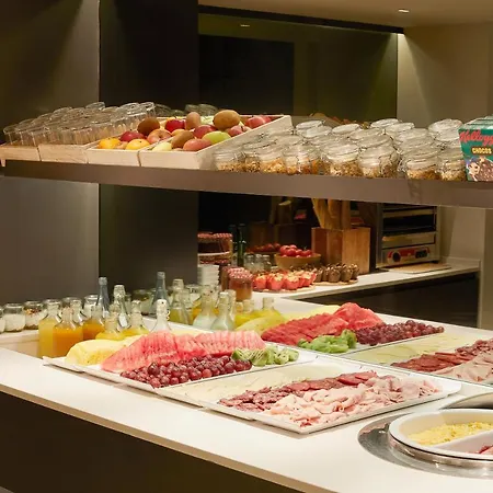 Hotell Denit 3*
