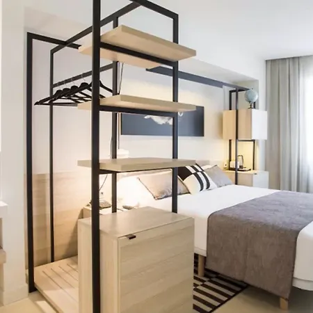 Denit Hotell