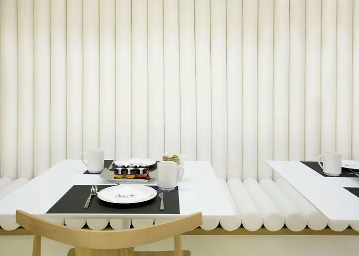 デニット ホテル